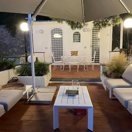 Grazia Vila Capri