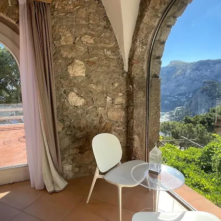 Grazia Vila Capri